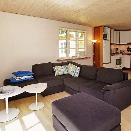 Two-bedroom Holiday In Vaeggerlose 31 펜션 *