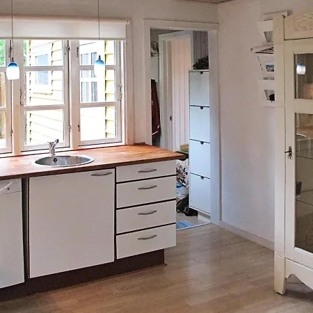 Two-bedroom Holiday In Vaeggerlose 31 Bøtø By